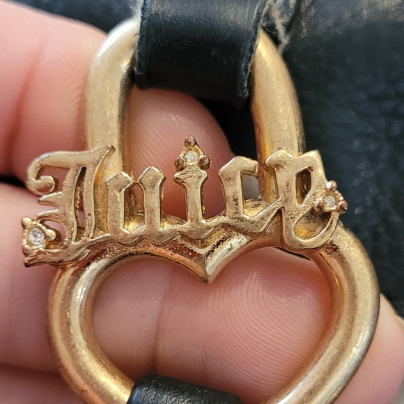 Juicy Couture Vintage Black Leather Wristlet With Gold Hardware - Picture 4 of 16